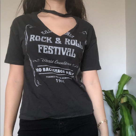 Stradivarius- T-Shirt - Picture 1 of 3